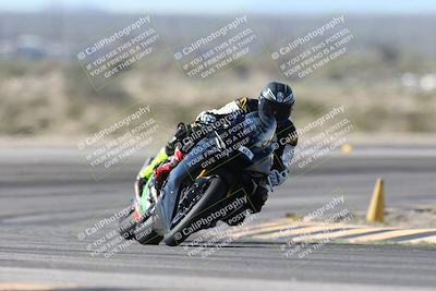 media/Jan-15-2026-Racers Edge (Thu) [[dfebeb70ab]]/3-B Group/Session 2 (Turn 11)/